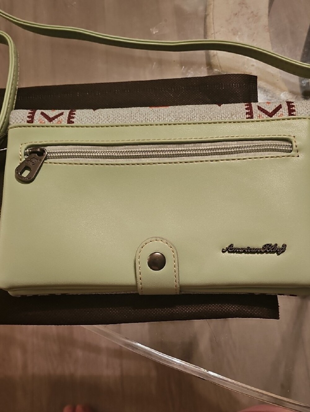 Wrangler Mint Green Embroidered Crossbody Bag - Picture 5 of 6
